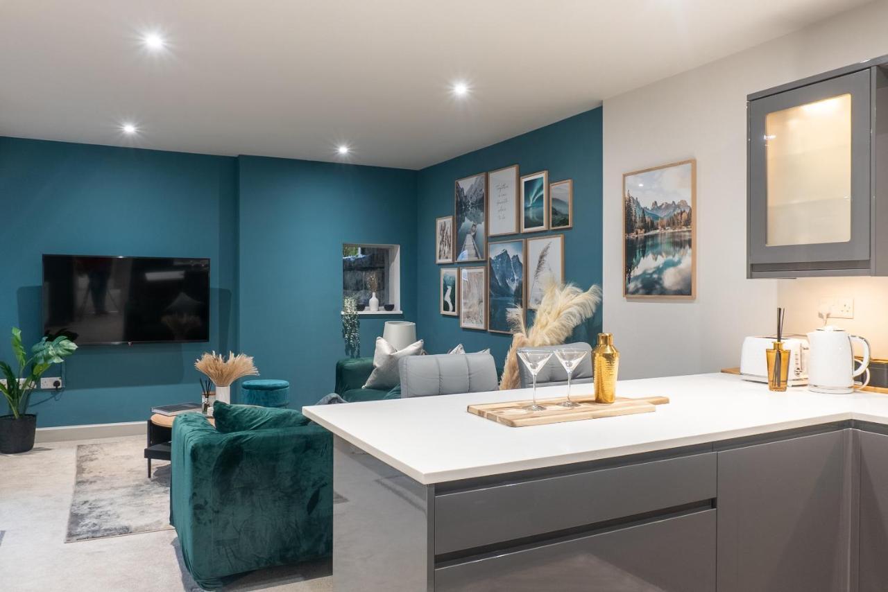 Spring Mount Huge Luxury Full Apartment- Harrogate Centre-Two Extremely Comfy Kingsize Bedrooms-Fully Equipped Modern Kitchen-Cosy Living Room With Huge Tv Экстерьер фото